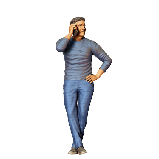 Diorama modélisme photo produit 0 : Hommes appuyés sur voiture - Homme 2 (Réf. n° 341)