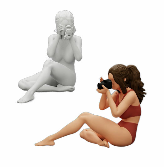 Photo de produit de modélisme diorama 0 : Photographe en bikini assise tenant une caméra (Réf n° A35)