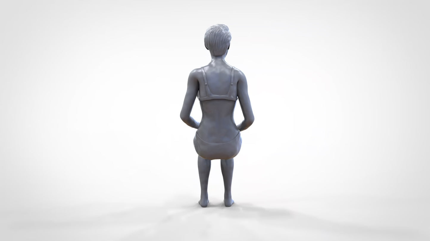 Photo du produit 0 : Femme en bikini - assise