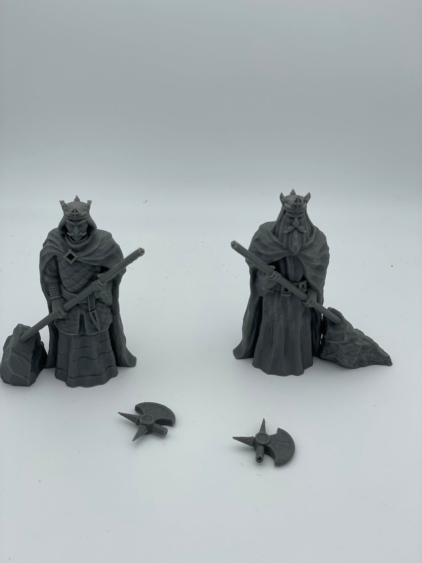 Produktfoto Tabletop 28mm The Printing Goes Ever On (TPGEO) 0: Statuen der Könige - Zeugen vergangener Königreiche - Andenken an mächtige Herrscher