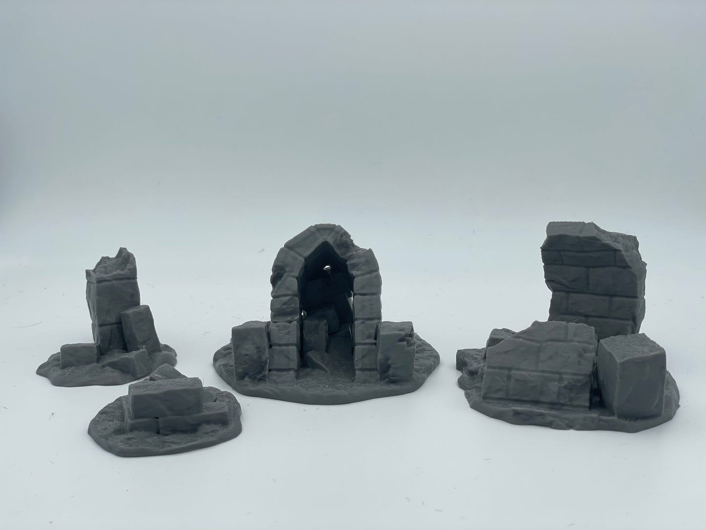 Photo du produit Tabletop 28mm The Printing Goes Ever On (TPGEO) 0 : Ruines A-D - Débris d'une ville médiévale - Restes d'un mur, gravats et tas de pierres