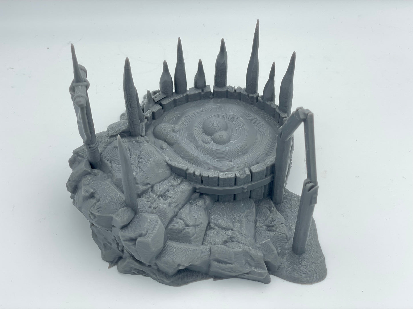 Photo du produit Tabletop 28mm The Printing Goes Ever On (TPGEO) 0 : Fosse des Orques - Berceau boueux des Orques - Recrutement du Mal