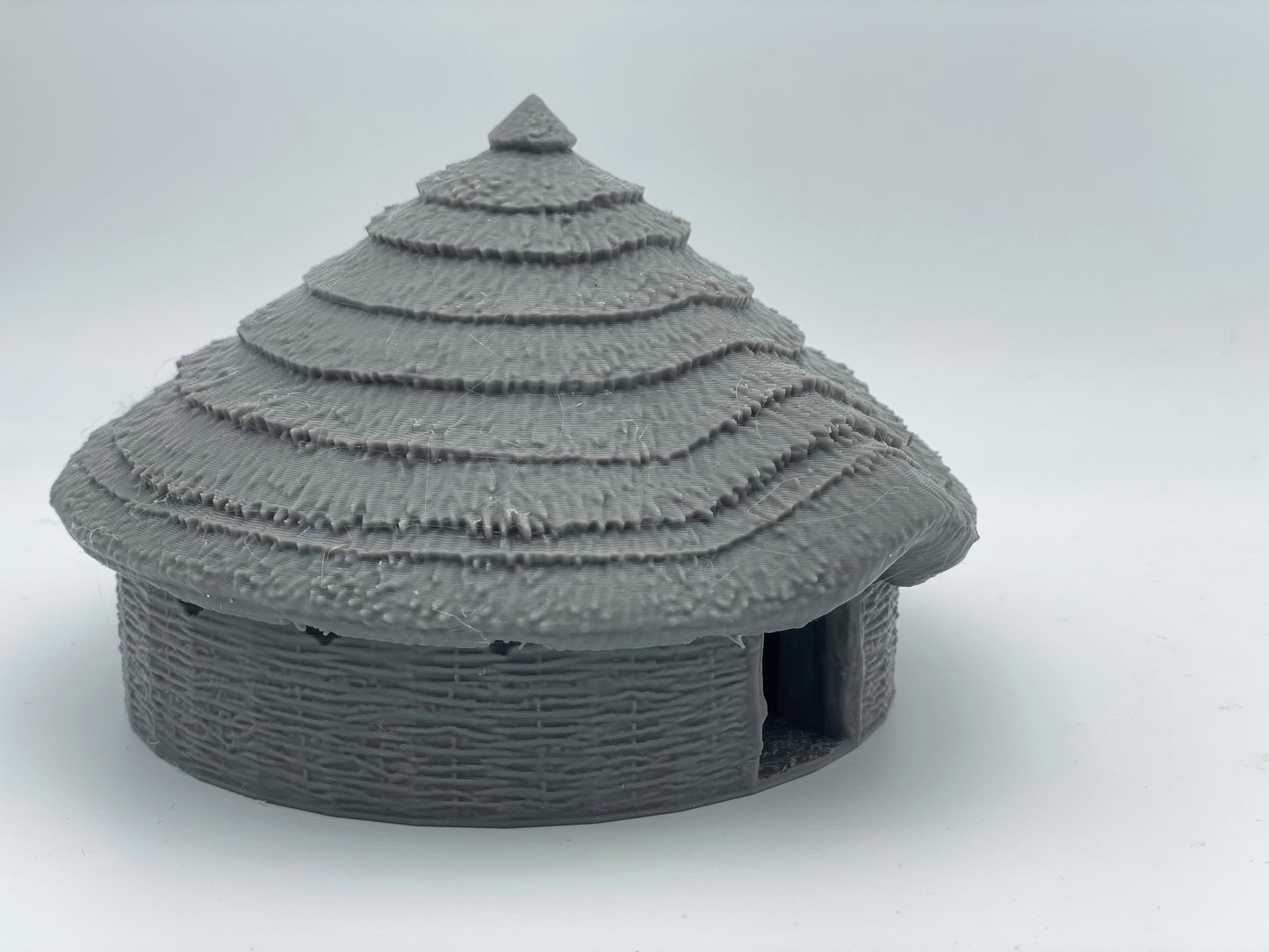 Photo produit Tabletop 28mm The Printing Goes Ever On (TPGEO) 0 : Hutte des autochtones B - Habitation primitive avec toit de chaume - Maison des indigènes