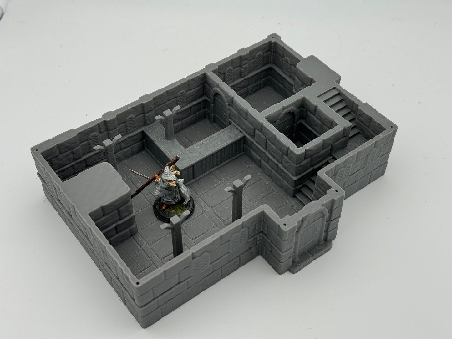 Photo du produit Tabletop 28mm The Printing Goes Ever On (TPGEO) 0 : Auberge Ivory City - Bâtiment Royaume de Gonthan - Terrain de Table de l'Auberge