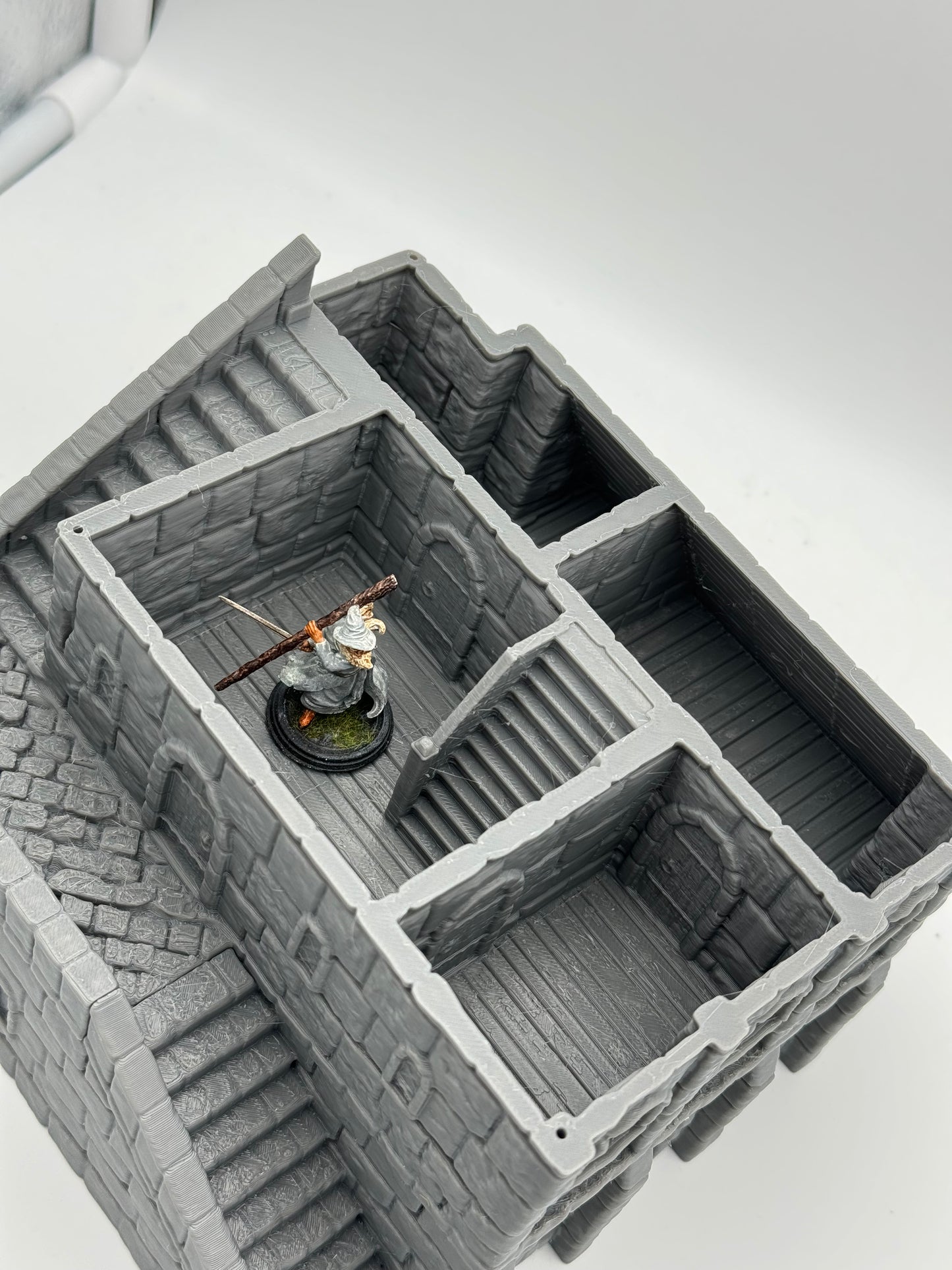 Photo de produit Tabletop 28mm The Printing Goes Ever On (TPGEO) 0 : Place commerciale Ivory City - Bâtiment Royaume de Gonthan - Hall d'échange Terrain Tabletop