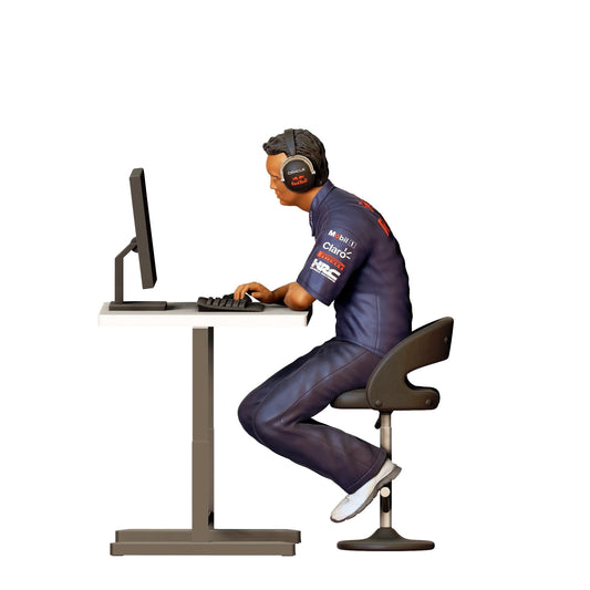 Photo de produit de modélisme diorama 0 : Ingénieur de course - Équipe de course avec ordinateur 1 (Réf. n° 316)