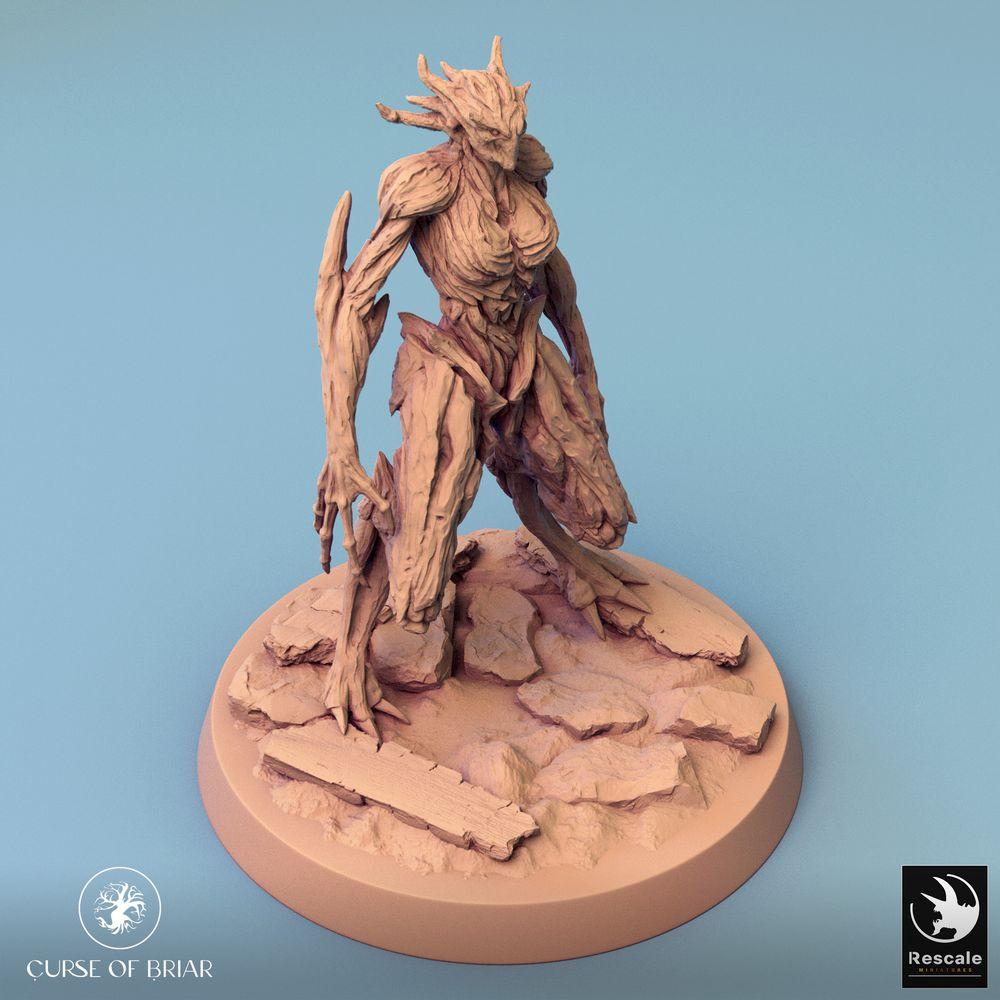 Photo de produit Tabletop 28mm Lord of the Print (LotP) 0 : Miniature Tabletop : Woodfey Golem des Bois, créature arbre, gardien des épines avec lame épineuse et bouclier d'écorce (24_07_A17)