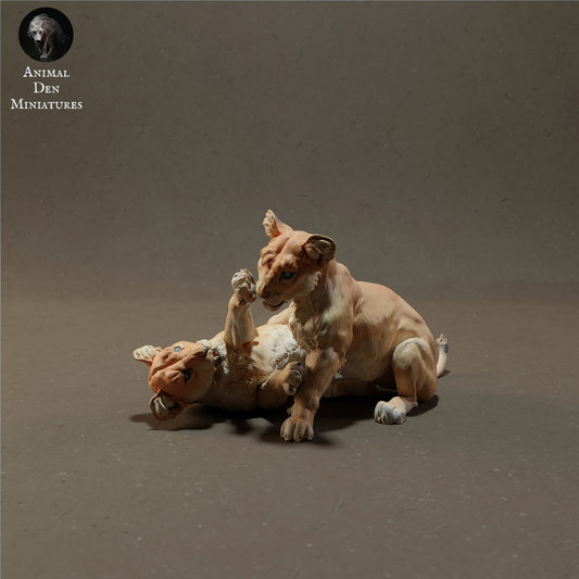 Photo de produit Figurine animale Diorama, modélisme : 0 : Lionceaux jouant - Animaux de la savane
