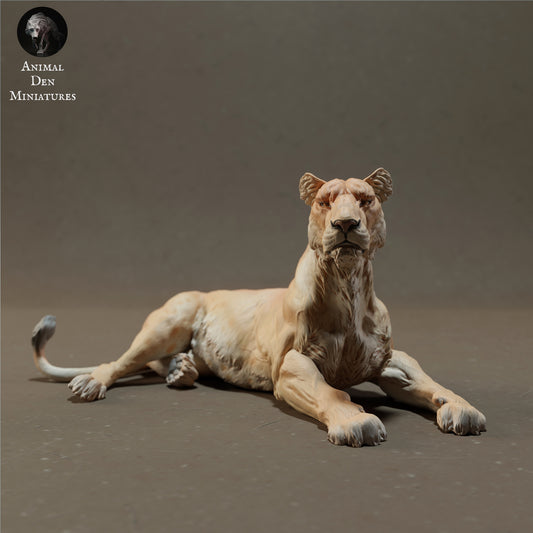 Photo de produit Figurine d'animal Diorama, modélisme : 0 : Lionne couchée - Animaux de la savane