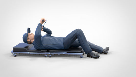 Photo du produit Diorama et modélisme Figurine miniature : Mécanicien sur chariot roulant