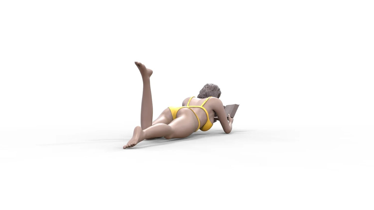 Photo du produit diorama et modélisme figurine miniature : Femme à la plage 1