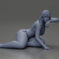 Diorama modélisme photo produit 6 : Figurine miniature : Femme allongée en bikini, à moitié appuyée sur la plage (Ref Nr. A106)