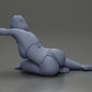 Diorama modélisme photo de produit 9 : Figurine miniature : Femme allongée en bikini, à moitié appuyée sur la plage (Ref Nr. A106)