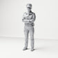 Diorama modélisme photo produit 0 : Figurine debout : Policier avec casquette de service et bras croisés (B021)
