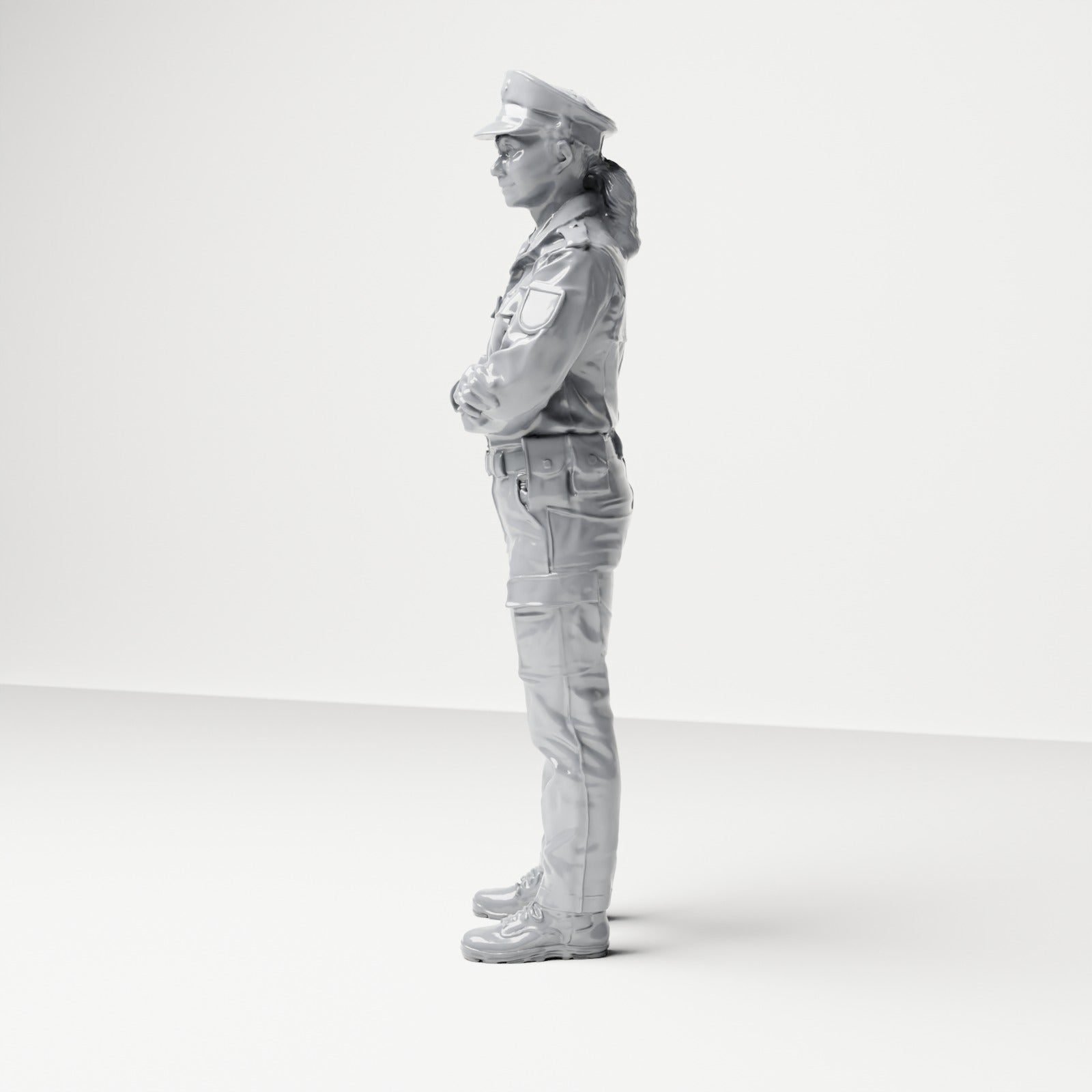 Diorama modélisme photo produit 1 : Figurine debout : Policier avec casquette de service et bras croisés (B021)