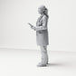 Photo produit de modélisme pour diorama 1 : figurine debout : médecin avec presse-papiers et stéthoscope (B044)