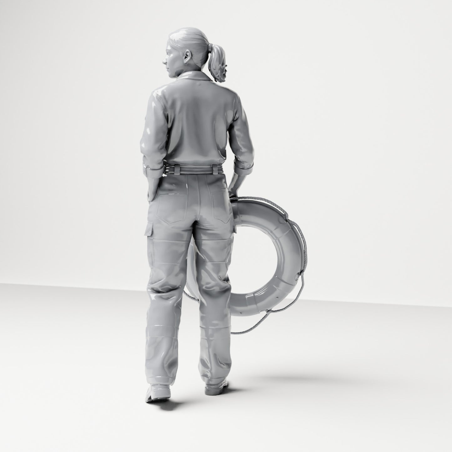 Photo produit de diorama et modélisme 2 : figurine debout : membre féminine d’équipage de navire en tenue de travail avec bouée de sauvetage (B049)