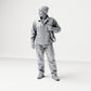 Photo produit de modélisme pour diorama 0 : figurine debout : membre d’équipage de navire en tenue de travail avec rouleau de corde (B052)
