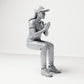 Photo produit de modélisme pour diorama 3 : figurine assise : spectatrice, mains jointes devant la poitrine (B058)