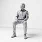 Photo produit de modélisme pour diorama 0 : figurine assise : spectateur masculin, mains sur les cuisses (B061)