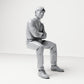 Photo produit de modélisme de diorama 3 : Figurine assise : spectateur masculin aux bras croisés (B064)