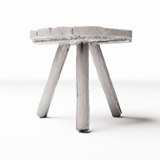 Photo produit pour diorama et modélisme 0 : Cuisine de diorama : tabouret rustique en bois à trois pieds pour cuisine miniature (Ref. 1498D)
