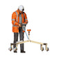 Photo du produit 0 : Ouvrier de la route avec un véhicule de mesure : Géomètre sur le chantier