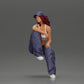 Diorama modélisme photo produit 0 : Figurine miniature : Femme lowrider assise avec casquette, bras sur le genou, débardeur et baskets (Ref Nr. A138)