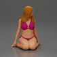 Diorama modélisme photo produit 1 : Figurine miniature femme en bikini, assise sur une base plate - Diorama de plage (Ref Nr. A83)
