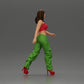 Diorama modélisme photo produit 1 : Figurine diorama : Miniature figurine femme en pose de marche, vert-rouge, top court, pantalon large, escarpins (Ref Nr. A141)