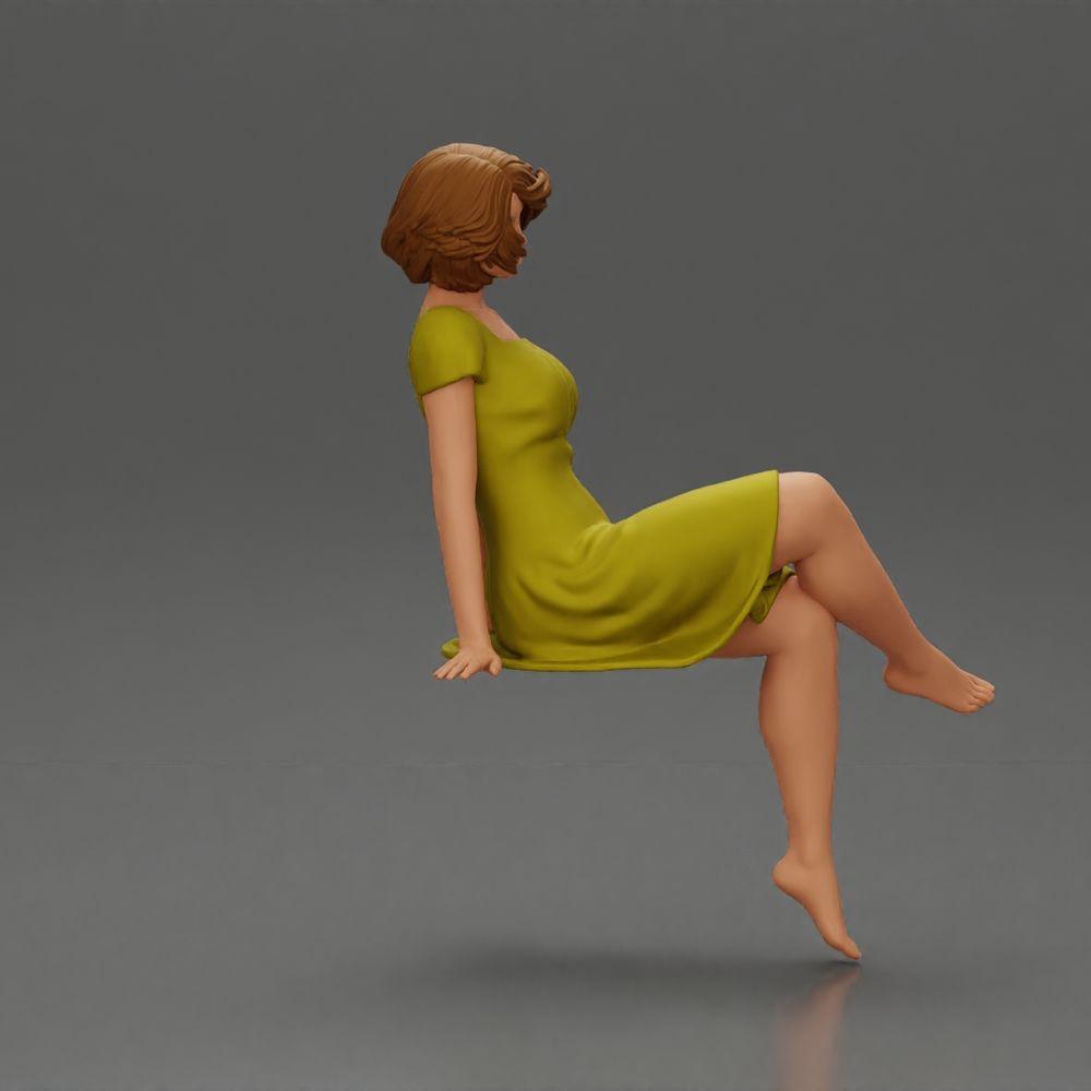 Diorama modélisme photo produit 1 : Figurine miniature : Femme assise en robe, pieds nus, cheveux courts dans le vent (Ref Nr. A95)