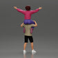 Diorama modélisme photo produit 3 : Figurine miniature : Homme en shorts portant sa petite amie sur les épaules, couple en pose (Ref Nr. A76)