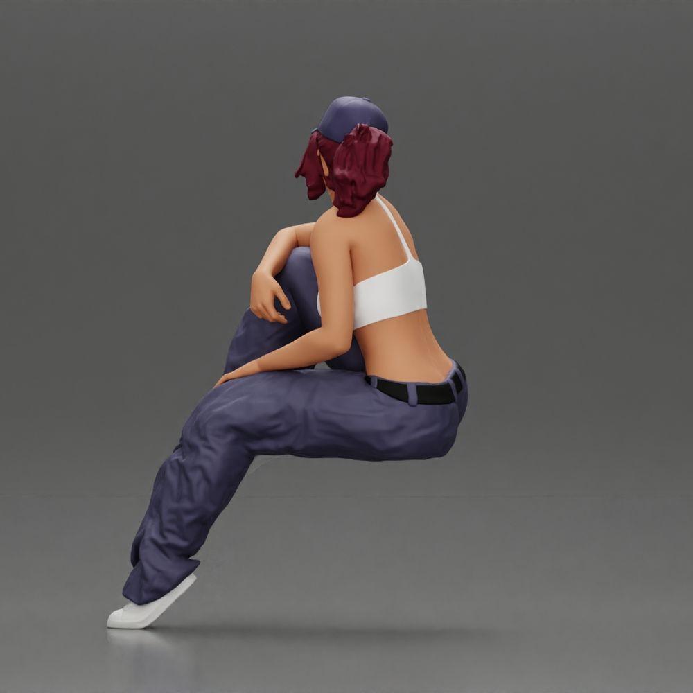 Diorama modélisme photo produit 4 : Figurine miniature : femme lowrider assise avec casquette, bras sur genou, débardeur et baskets (Ref Nr. A138)