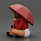 Diorama Modélisme Photo de produit 4 : Miniature diorama : Femme assise en veste et short avec parapluie ouvert (Réf n° A85)