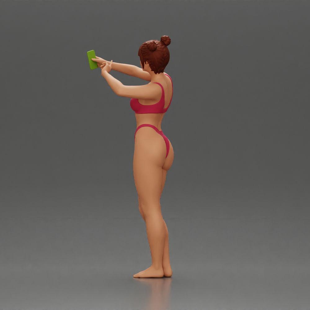 Diorama Modélisme Photo de produit 4 : Miniature diorama : Femme en bikini prenant un selfie à la plage, figurine debout (Ref Nr. A69)