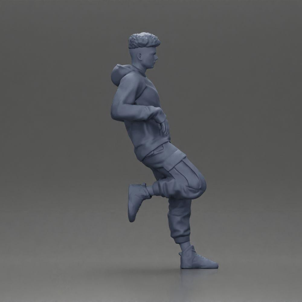 Diorama modélisme photo produit 7 : Figurine : Homme avec sweat à capuche et pantalon cargo, pose décontractée.