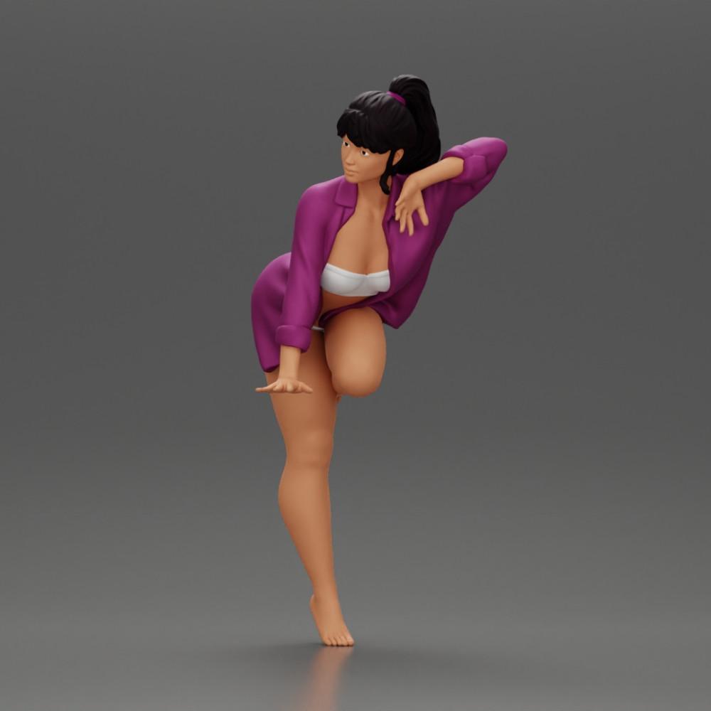Diorama modélisme photo produit 5 : Miniature diorama : Figure féminine en chemise longue et bikini, appuyée sur la table (Ref Nr. A52)