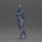 Diorama modélisme photo de produit 7 : Figurine miniature féminine pour diorama, bikini et t-shirt à manches longues, mains derrière (Ref Nr. A53)