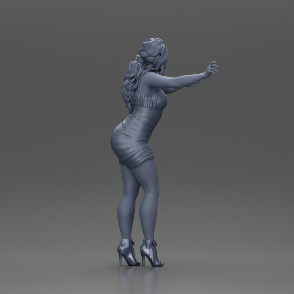 Diorama modélisme photo produit 8 : Figurine de diorama : Femme en robe mi-longue avec des chaussures à talons, bras tendus (Ref Nr. A58)