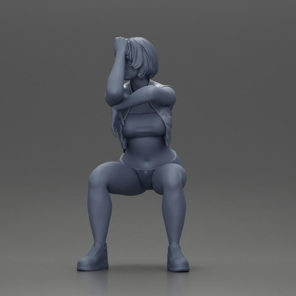 Diorama modélisme photo de produit 11 : Figurine miniature assise : Femme en veste en cuir courte, top, shorts et baskets (Ref Nr. A61)