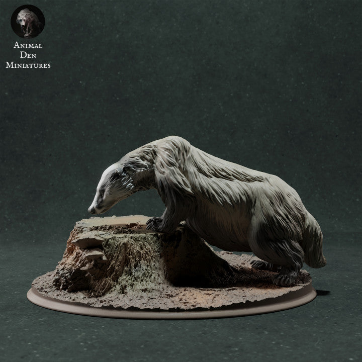 Photo de produit figurine animale Animal Den Miniatures 0 : figurine d’animal sauvage : blaireau européen - en train de renifler (22_11_09)
