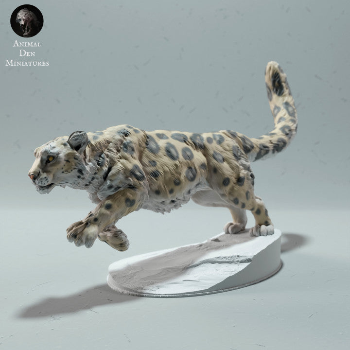 Photo produit figurine animale Animal Den Miniatures 0 : figurine d’animal sauvage : léopard des neiges - en marche (22_12_11)