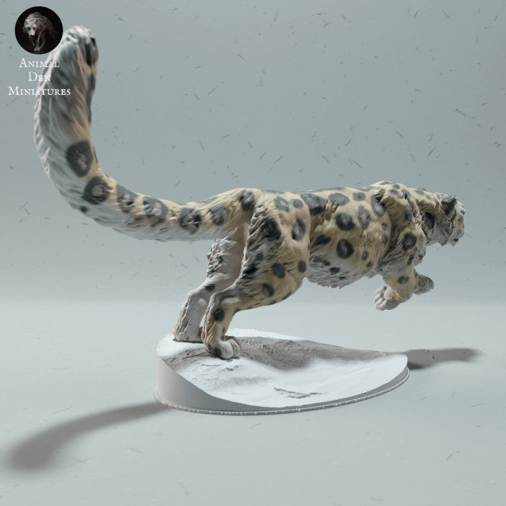 Photo produit figurine animale Animal Den Miniatures 2 : figurine d’animal sauvage : léopard des neiges - en marche (22_12_11)