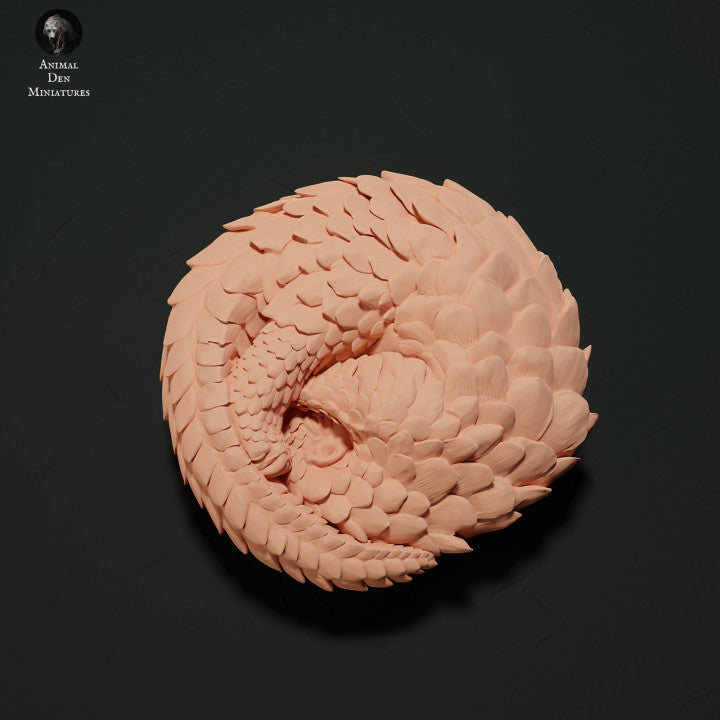 Photo du produit figurine animale Animal Den Miniatures 2 : figurine d’animal sauvage : pangolin de Malaisie - enroulé (23_05_09)