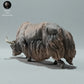 Photo produit figurine animale Animal Den Miniatures 3 : figurine d’animal sauvage : yak sauvage de l’Himalaya - en train de brouter (23_01_10)
