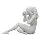 Photo de produit de modélisme diorama 0 : Photographe en bikini assise tenant une caméra (Réf n° A35)