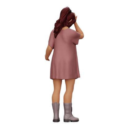 Photo de produit de modélisme diorama 0 : Jeune fille attrayante avec une longue chemise et des bottes (Réf. n° A37)