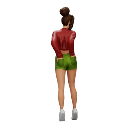 Diorama modélisme photo produit 0 : Fille sexy en shorts et mini-shirt ouvert avec les mains dans la poche arrière (Réf n° A38)