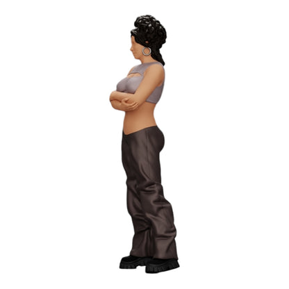 Photo de produit de modélisme diorama 0 : Fille aux cheveux bouclés en pantalon large avec les bras croisés (Ref Nr. A39)