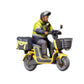Diorama Modellbau Produktfoto 2: Sitzende Figur: Lieferfahrer auf Motorroller mit Frontkorb & Transportbox (Ref. Nr. 518)